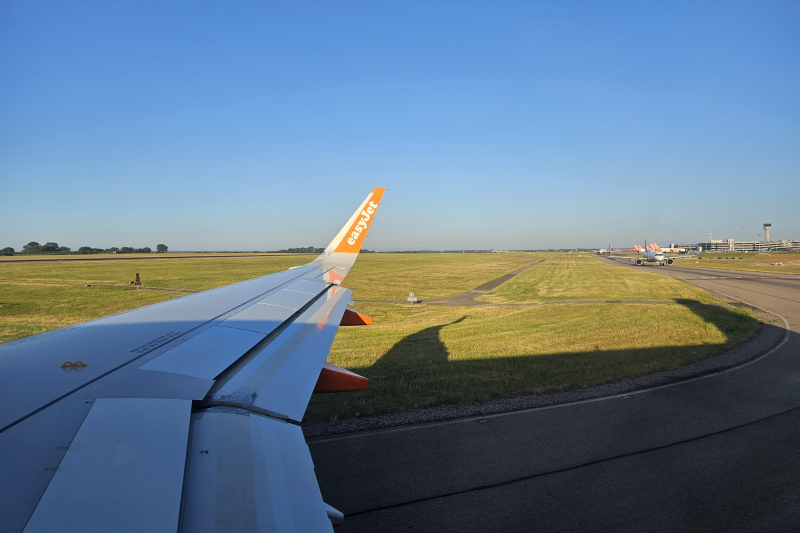 Review: easyJet from London to Naples in Economy