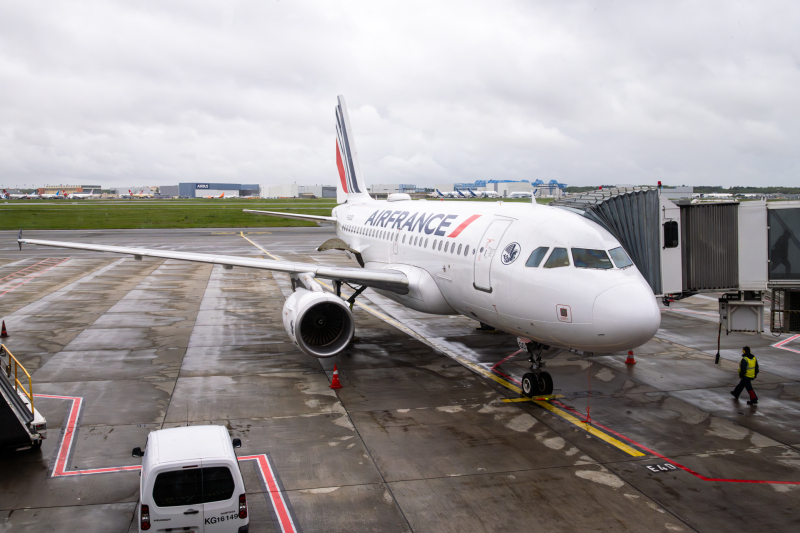 Review: Air France from Toulouse to Paris in Economy